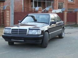 mercedes_e190_2895027_2_orig.jpg