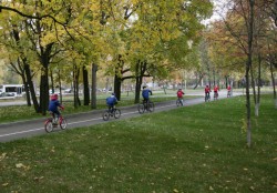 Автогородок в парке Гагарина 1.jpg (74.63 КБ) Просмотров: 769 Автогородок в парке Гагарина 1.jpg
