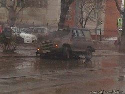 uaz_provalilsya.jpg.crop_display.jpg